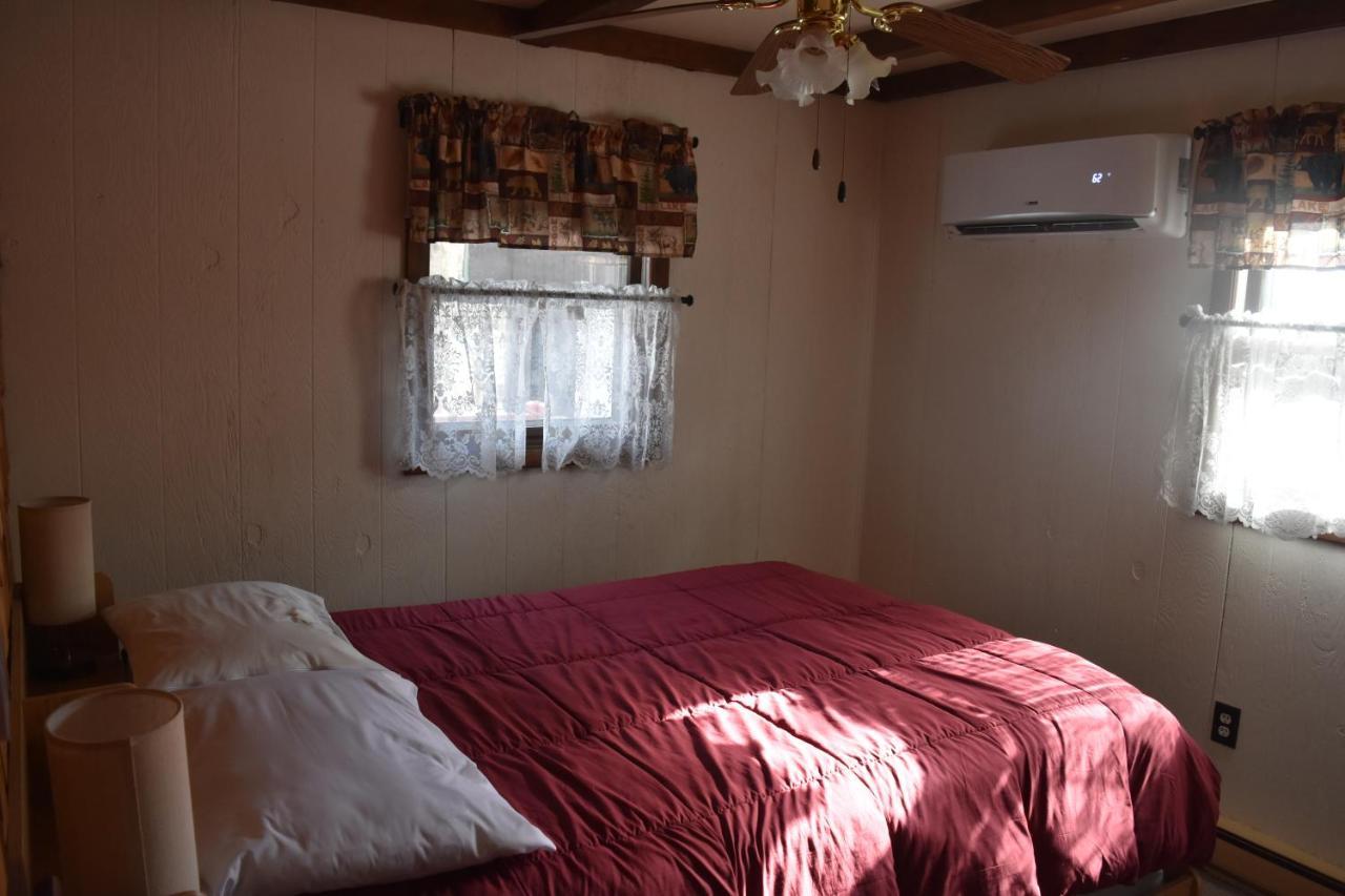 Holiday home 4 Bdr Harmony Mountaintop Chalet With Covered Deck